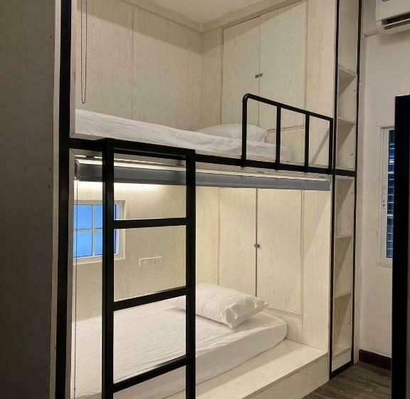 اتاق استاندارد با سرویس بهداشتی مشترک, Comfy Crib Hostel