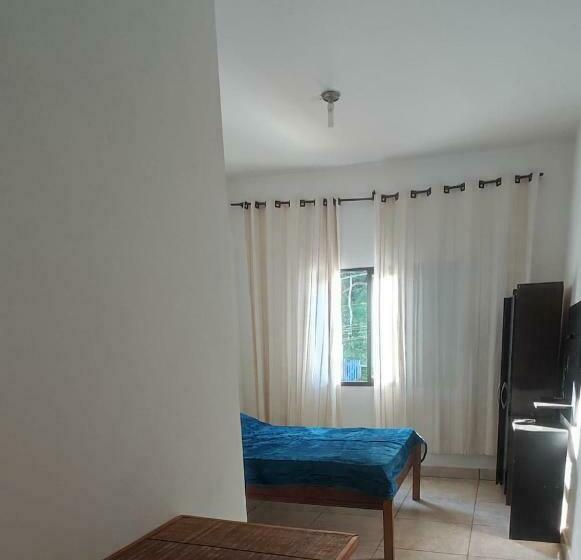 Delüks Oda, Hostel Dela