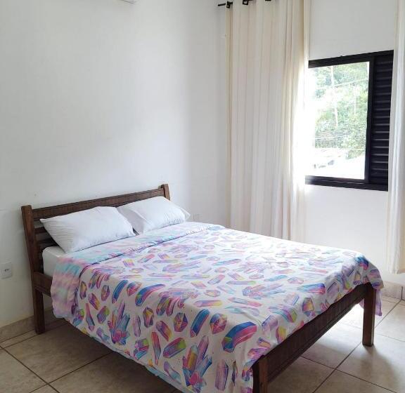 Delüks Oda, Hostel Dela