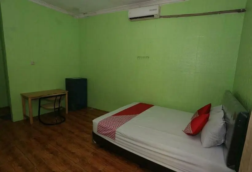 Standard Room, Penginapan Dison Redpartner