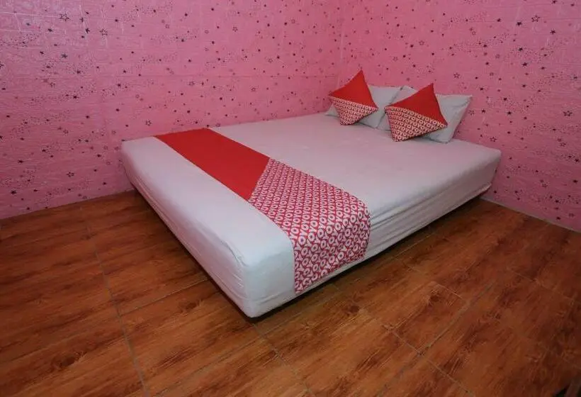 Standard Room, Penginapan Dison Redpartner