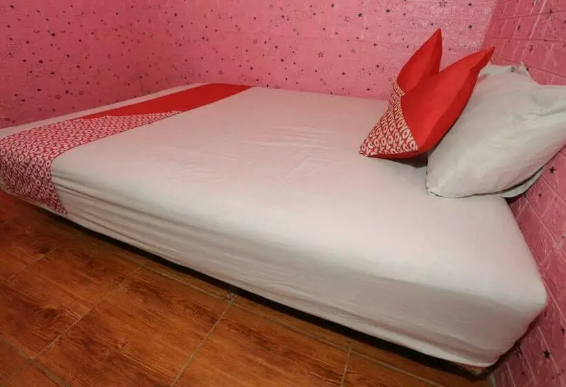 Standard Room, Penginapan Dison Redpartner