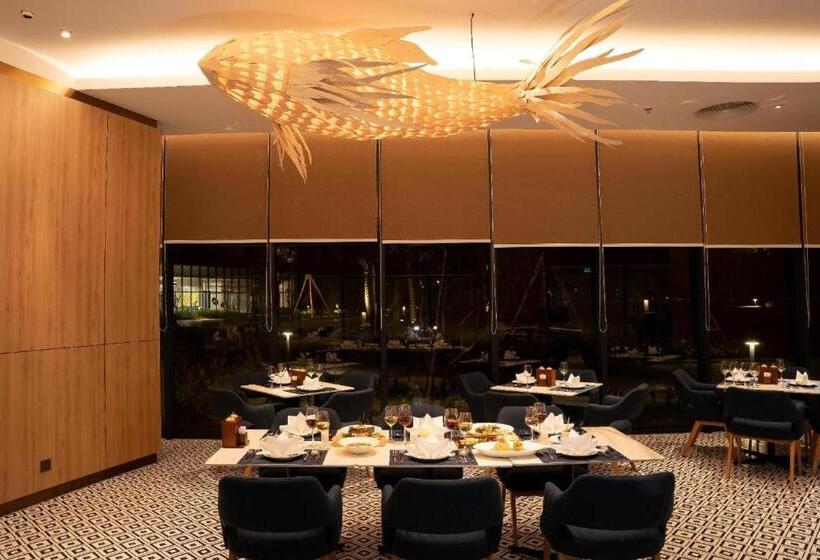 اتاق لوکس با چشمانداز دریا, Arena Cam Ranh Beach Resort