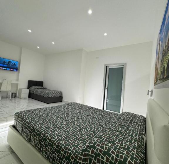 اتاق لوکس سه تخته, B&b Rossini Luxury 3
