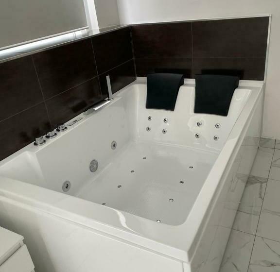 Люкс Повышенной Комфортности, B&b Rossini Luxury 3