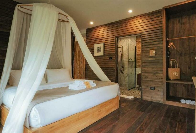 스탠다드 발코니 룸, อุ่นไอมาง สะปัน