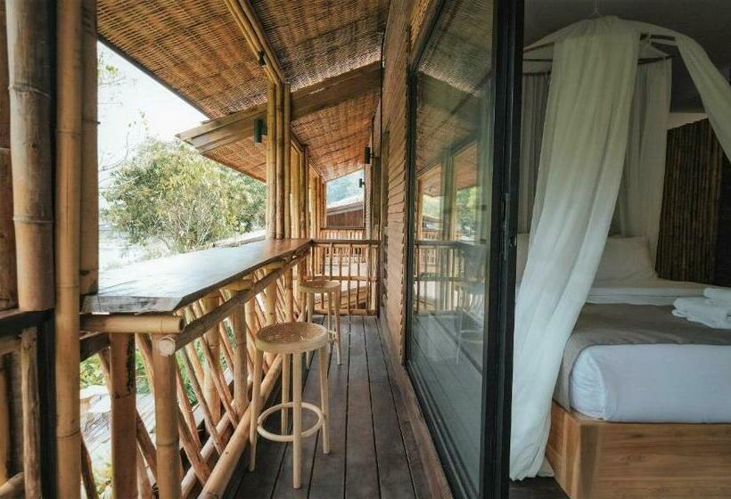 스탠다드 발코니 룸, อุ่นไอมาง สะปัน