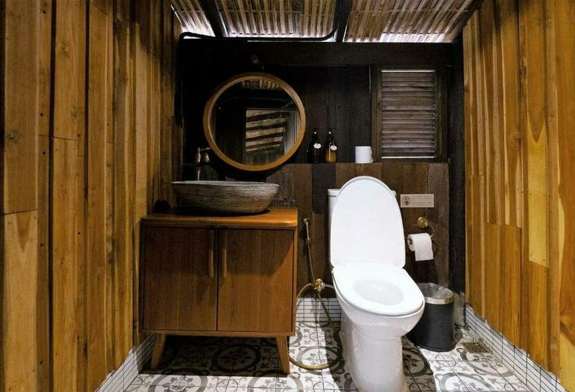 패밀리 룸, อุ่นไอมาง สะปัน