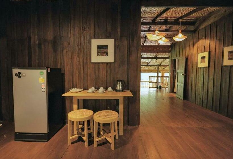 패밀리 룸, อุ่นไอมาง สะปัน