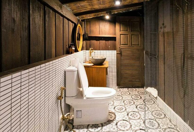 패밀리 룸, อุ่นไอมาง สะปัน