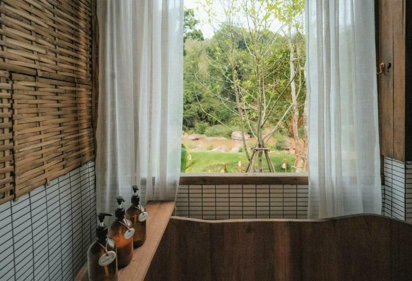 클래식 4인 룸, อุ่นไอมาง สะปัน