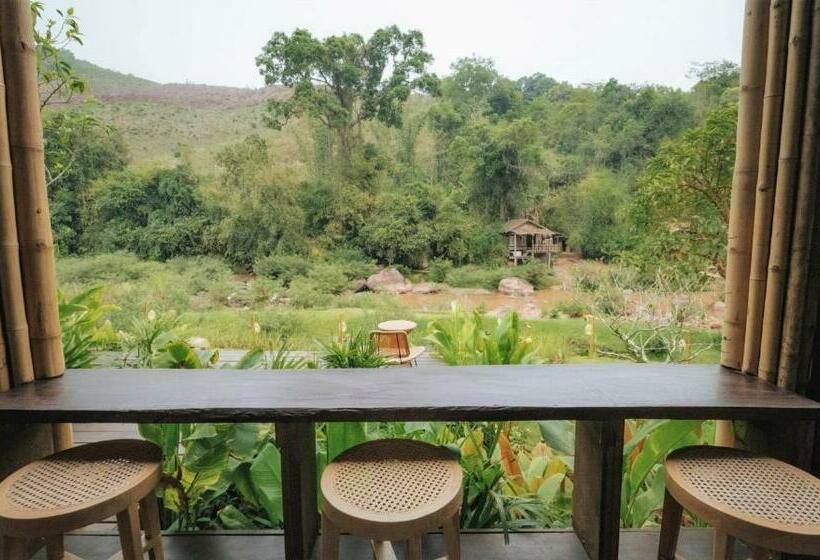 클래식 4인 룸, อุ่นไอมาง สะปัน