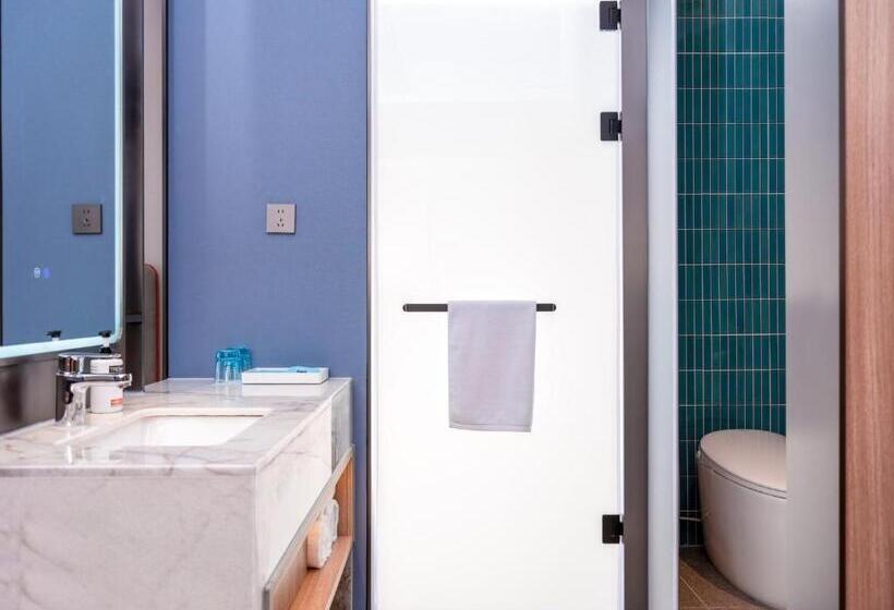 Номер Стандарт Кровать Кинг Адаптированный для Инвалидов, Holiday Inn Express Suzhou Shihu University Town