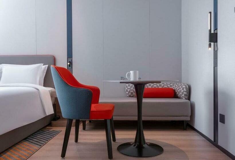 Номер Стандарт Кровать Кинг Адаптированный для Инвалидов, Holiday Inn Express Suzhou Shihu University Town