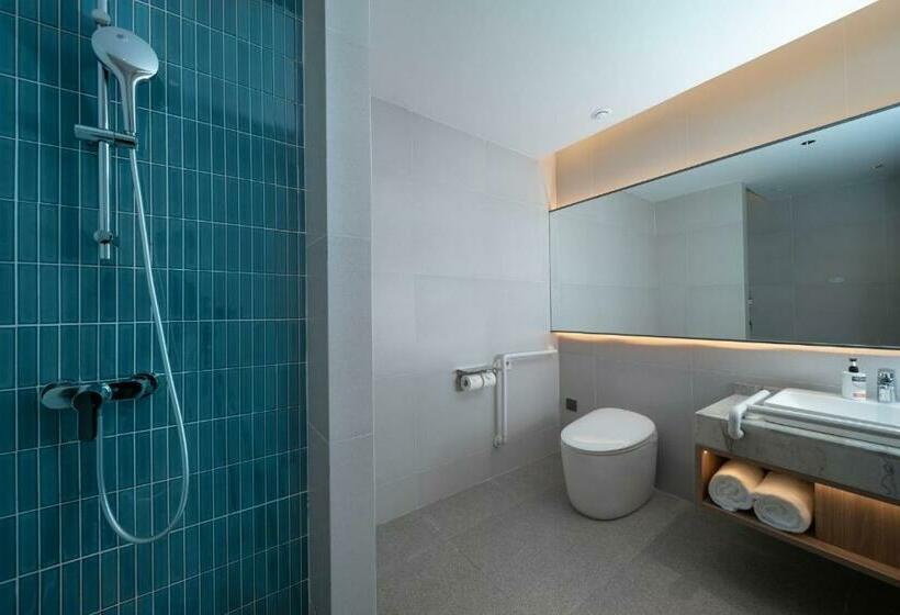 Номер Стандарт Кровать Кинг Адаптированный для Инвалидов, Holiday Inn Express Suzhou Shihu University Town