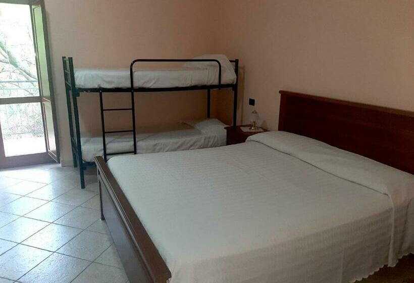 标准间, Residenza Rurale L Antico Castagneto