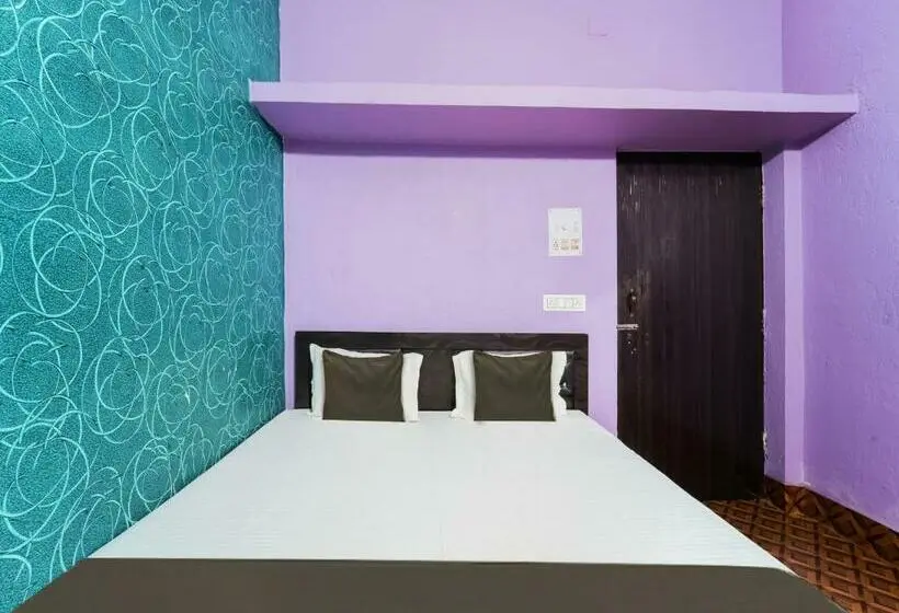 اتاق کلاسیک سه تخته, Oyo Flagship Hotel Doremon