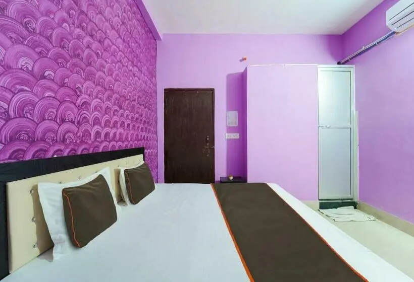 اتاق کلاسیک سه تخته, Oyo Flagship Hotel Doremon