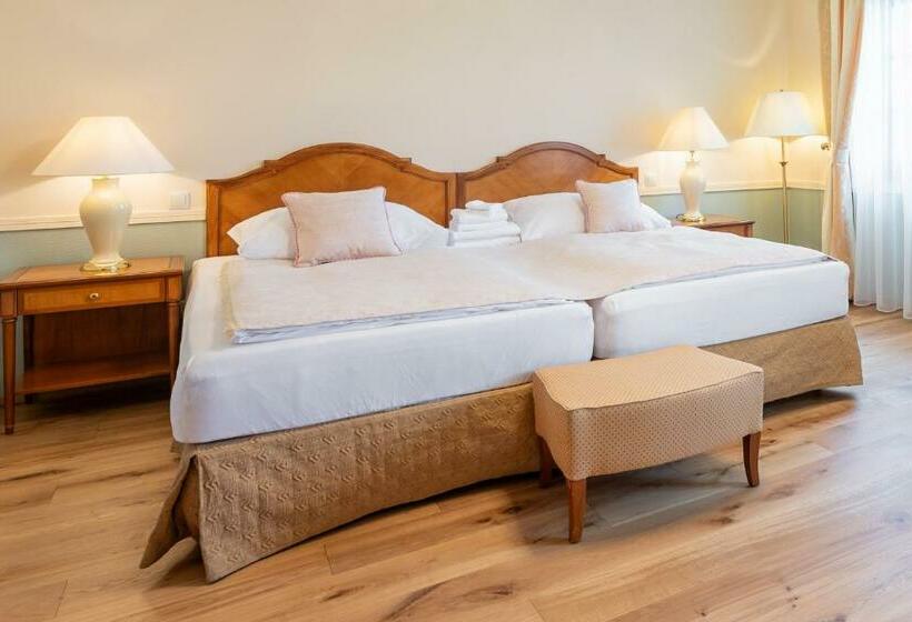 חדר סטנדרט, Zámeček   Chateau Lány   Depandance Stroodel