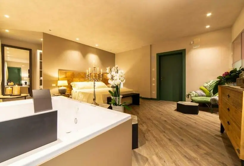 اتاق لوکس با تخت بزرگ, Corte Rossetti Relax Assoluto E Luxury Urban Spa
