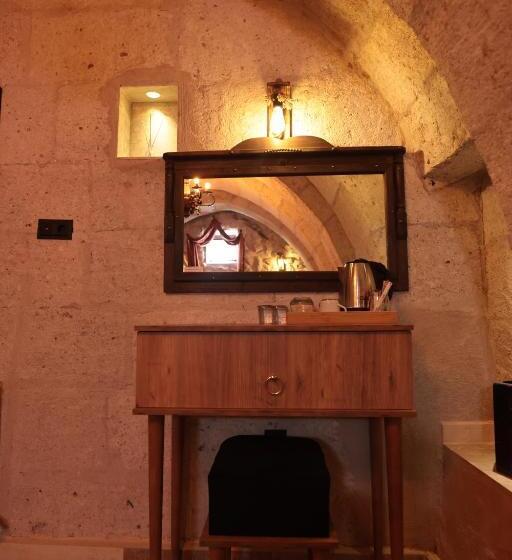 اتاق لوکس, Stone Owl Otel & Restaurant
