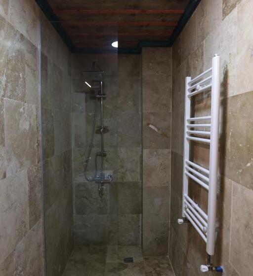 اتاق اکونومی, Stone Owl Otel & Restaurant