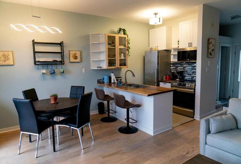 海の見える1ベッドルームアパートメント, Lunar Cove Inn