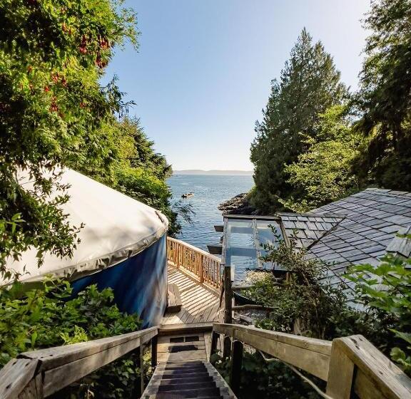 キングサイズベッドのスイートルーム, Lunar Cove Inn