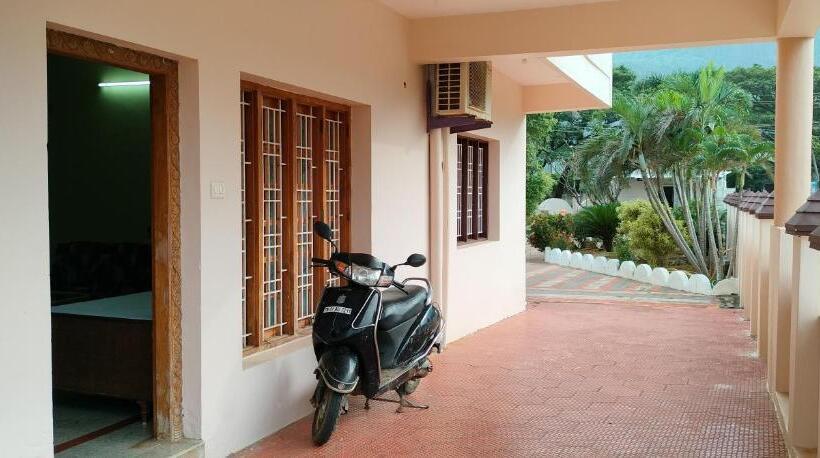 スイート, Raja Palace Resort & Mini