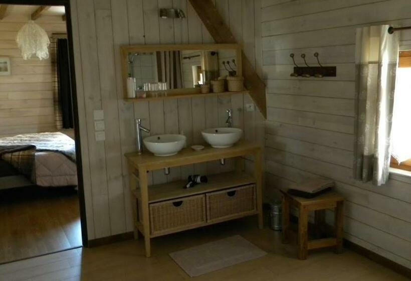 Семейный Номер, Chambres D Hôtes Coeur De Bastié Et Ranch Du Lévézou