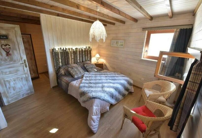 غرفة عائلية, Chambres D Hôtes Coeur De Bastié Et Ranch Du Lévézou