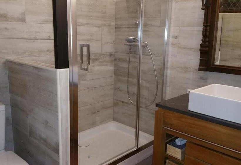 스탠다드 룸, Chateau Des Aiguilles