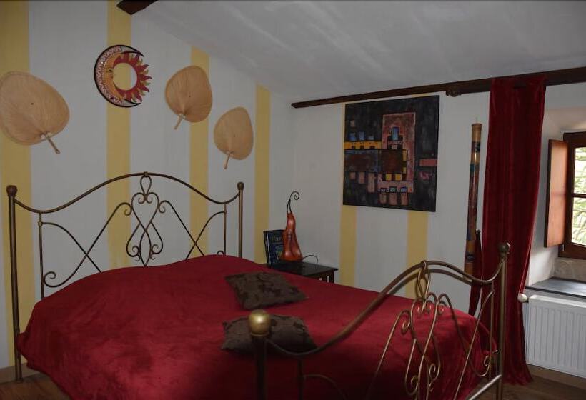 스탠다드 트리플 룸, Chateau Des Aiguilles