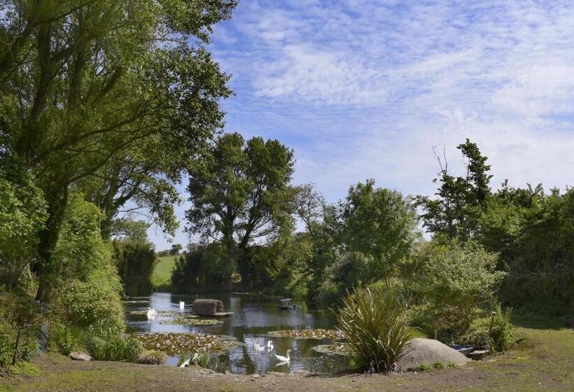 经济房, Domaine De Kerzuat