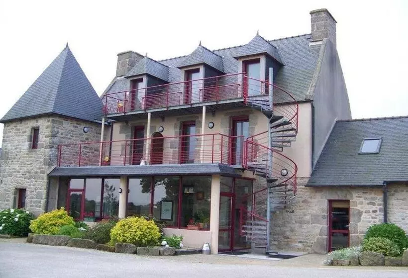Standard-studio, Domaine De Kerzuat