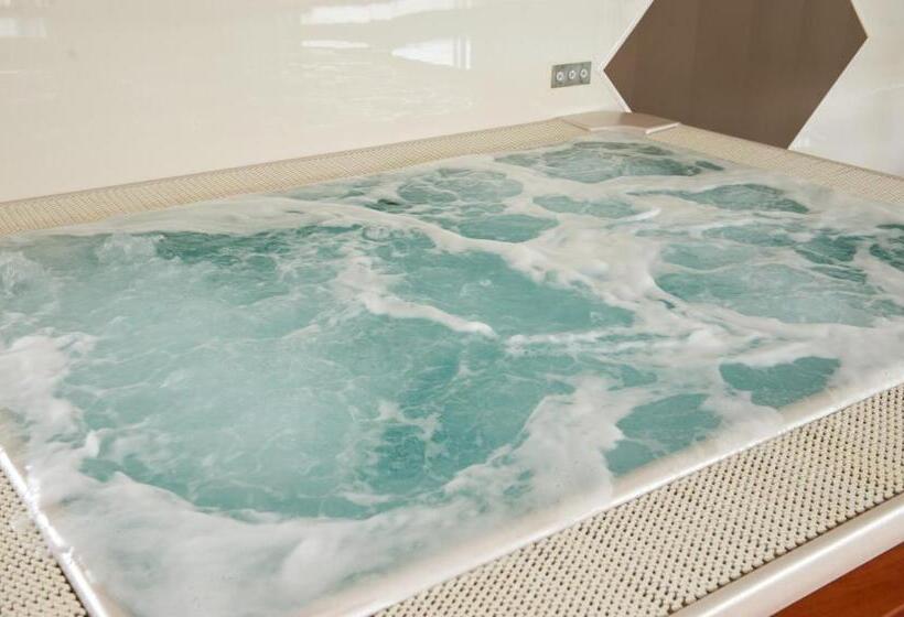 经济房, Domaine De Kerzuat