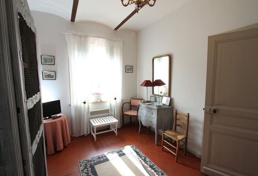 Номер Стандарт, Le Clos Xavianne