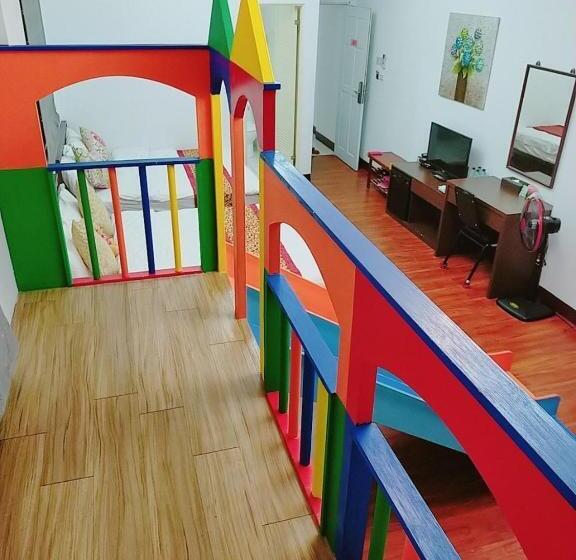 اتاق لوکس چهار تخته, Nan Jing 222 Homestay