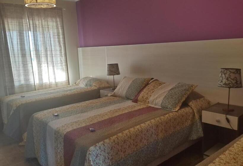 디럭스 4인 룸, Altos De Adonai