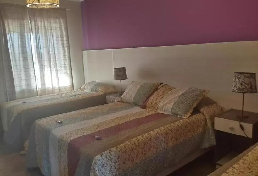 デラックスの４人部屋, Altos De Adonai