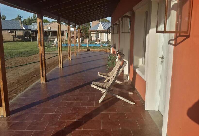 디럭스 4인 룸, Altos De Adonai