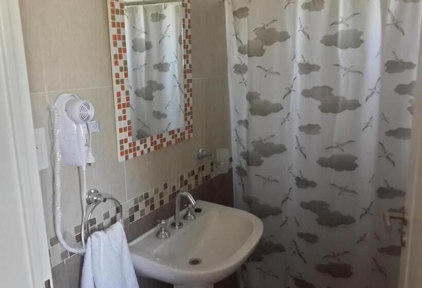 디럭스 4인 룸, Altos De Adonai