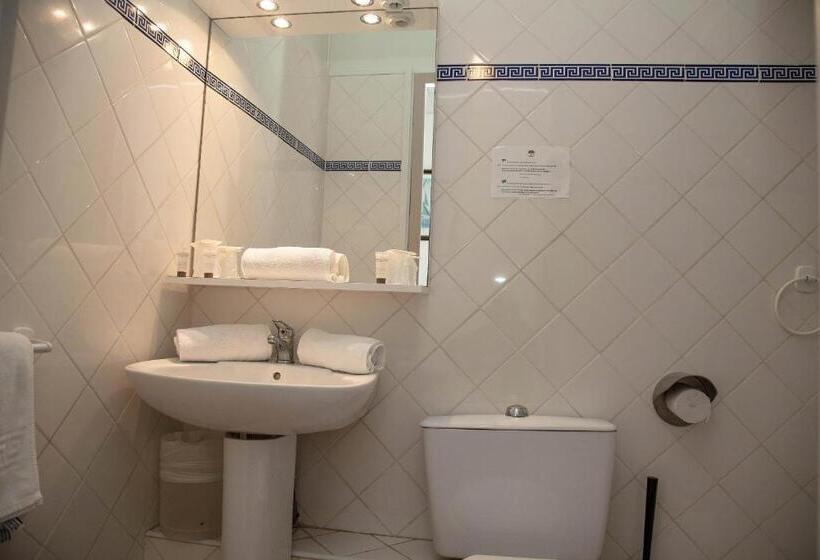 带海景的高档三人间, Hôtel Belle Vue D'angleterre