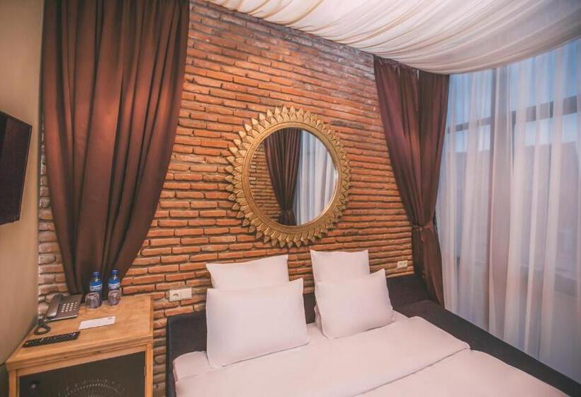 Standard Room, Kisi Boutique