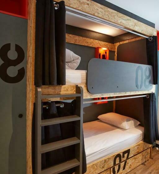 共用房间的床, Moontain Hostel