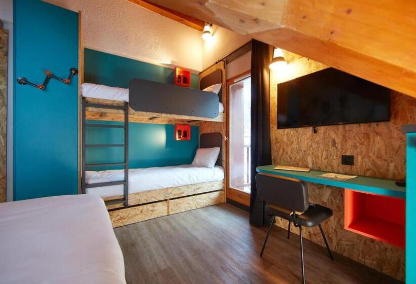 高品质的四人房间, Moontain Hostel