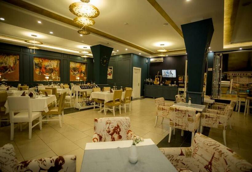 غرفة قياسية مزوَّدة بشُرفة, Valz