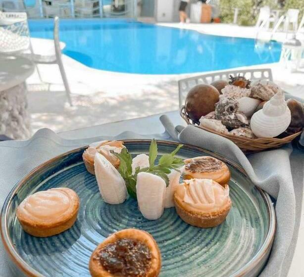 غرفة قياسية مزوَّدة بشُرفة, Valz