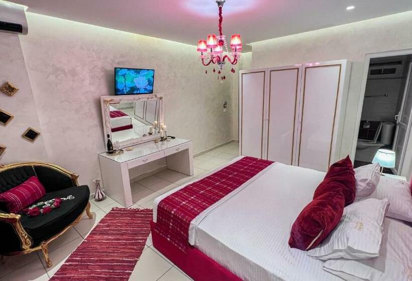 غرفة قياسية مزوَّدة بشُرفة, Valz