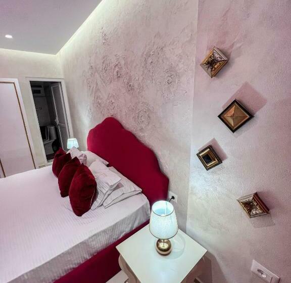 غرفة قياسية مزوَّدة بشُرفة, Valz